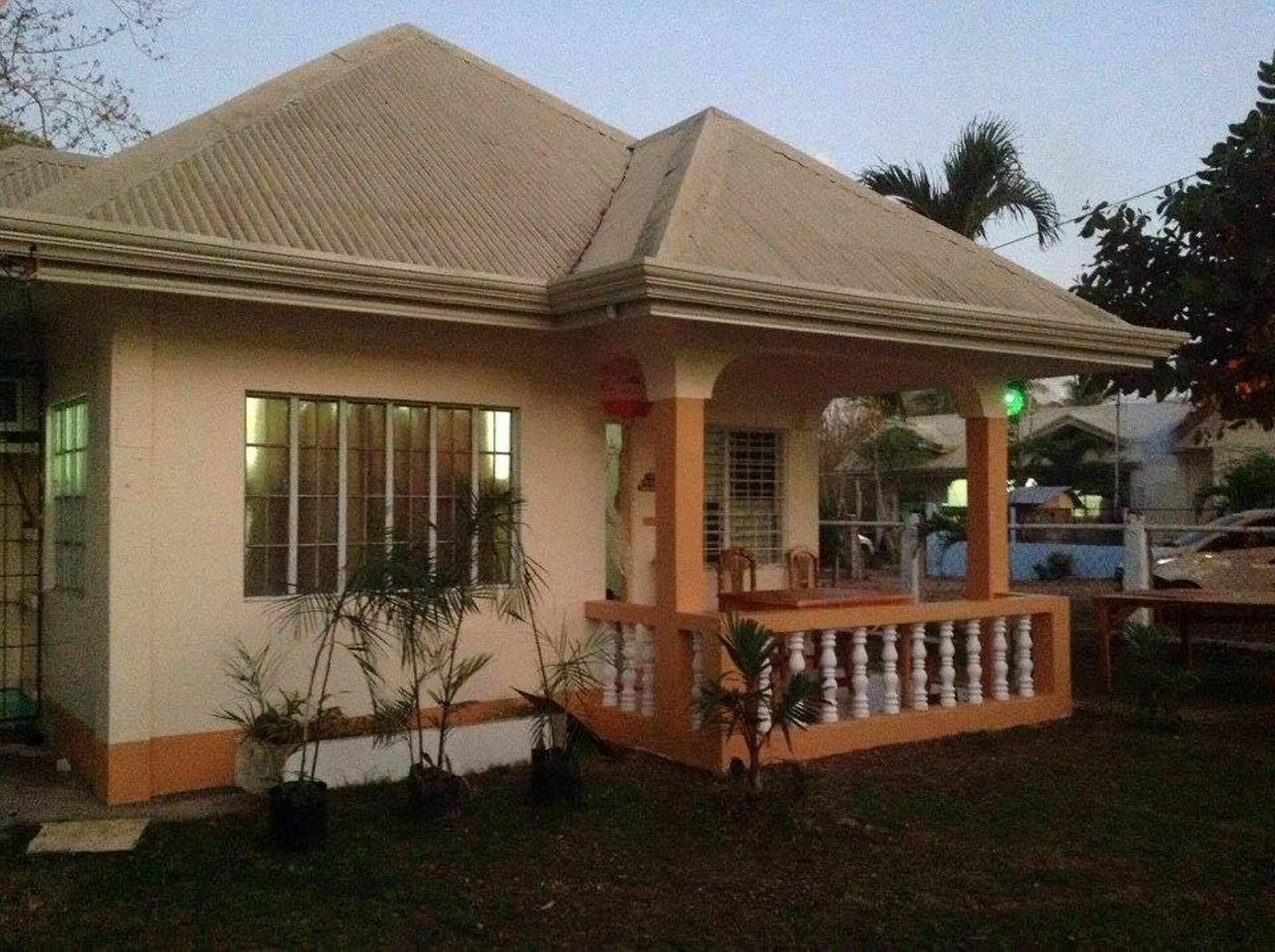 Bohemian Hostel Panglao Exterior photo
