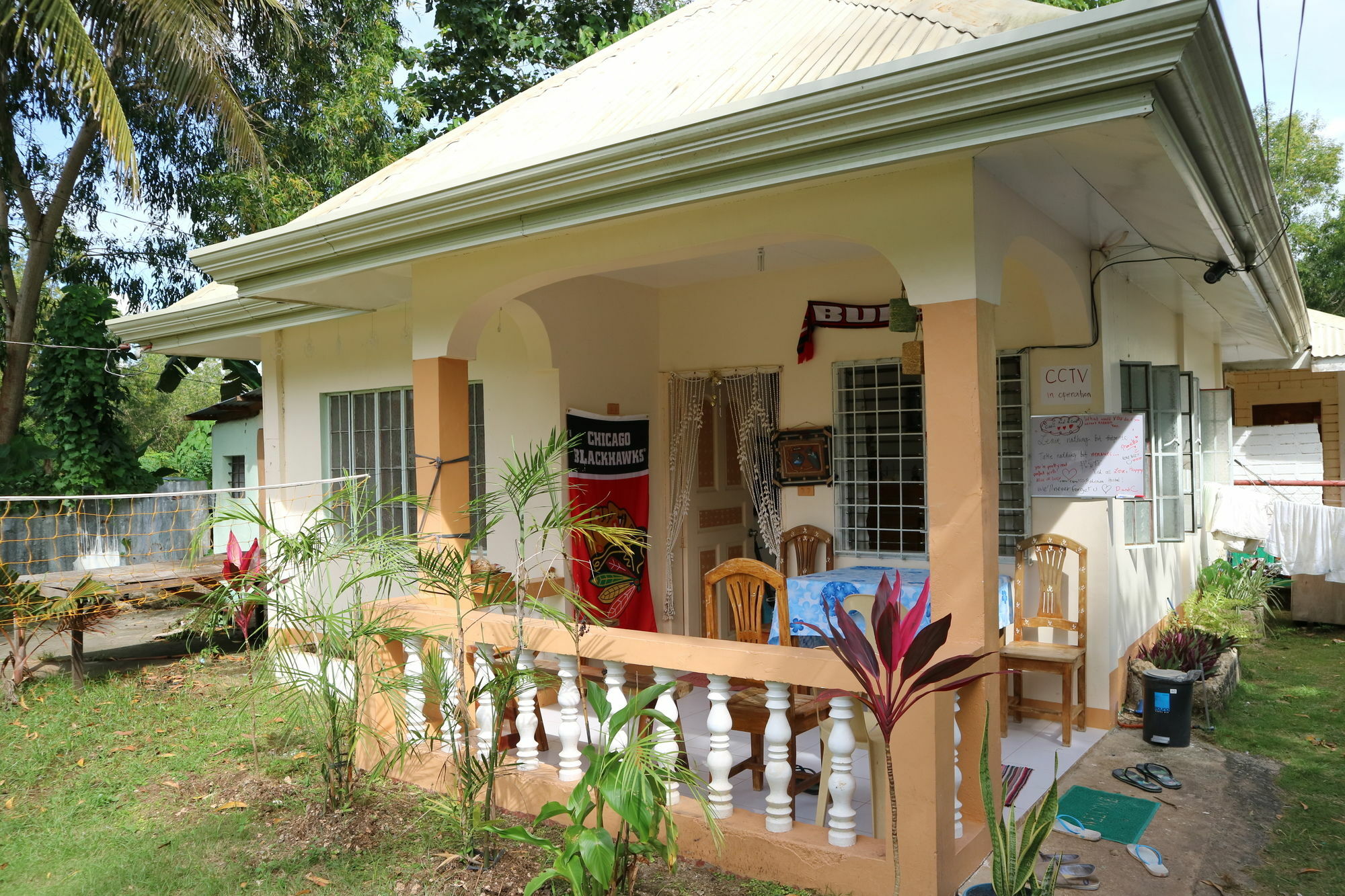 Bohemian Hostel Panglao Exterior photo